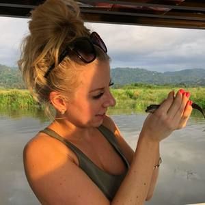 Meet your Posher, Allison